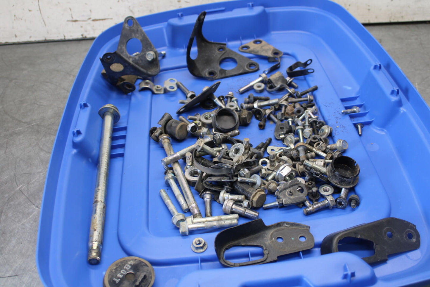08-18 KAWASAKI KLR650 ENGINE MOUNTING BOLTS HARDWARE MOTOR SCREWS BB707