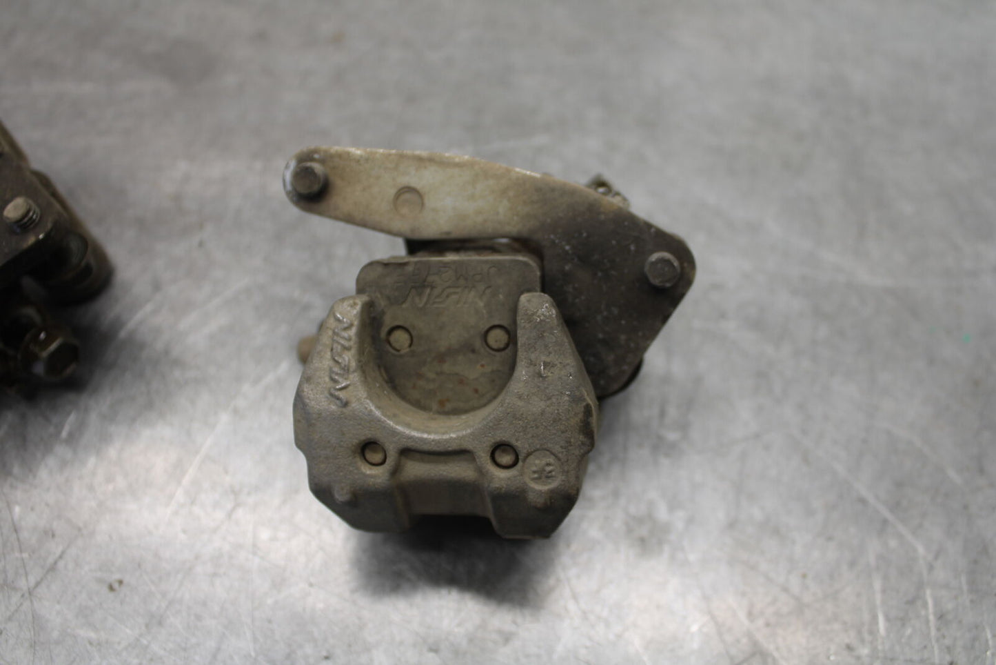 01-05 YAMAHA RAPTOR 660R LEFT RIGHT FRONT BRAKE CALIPER BB695