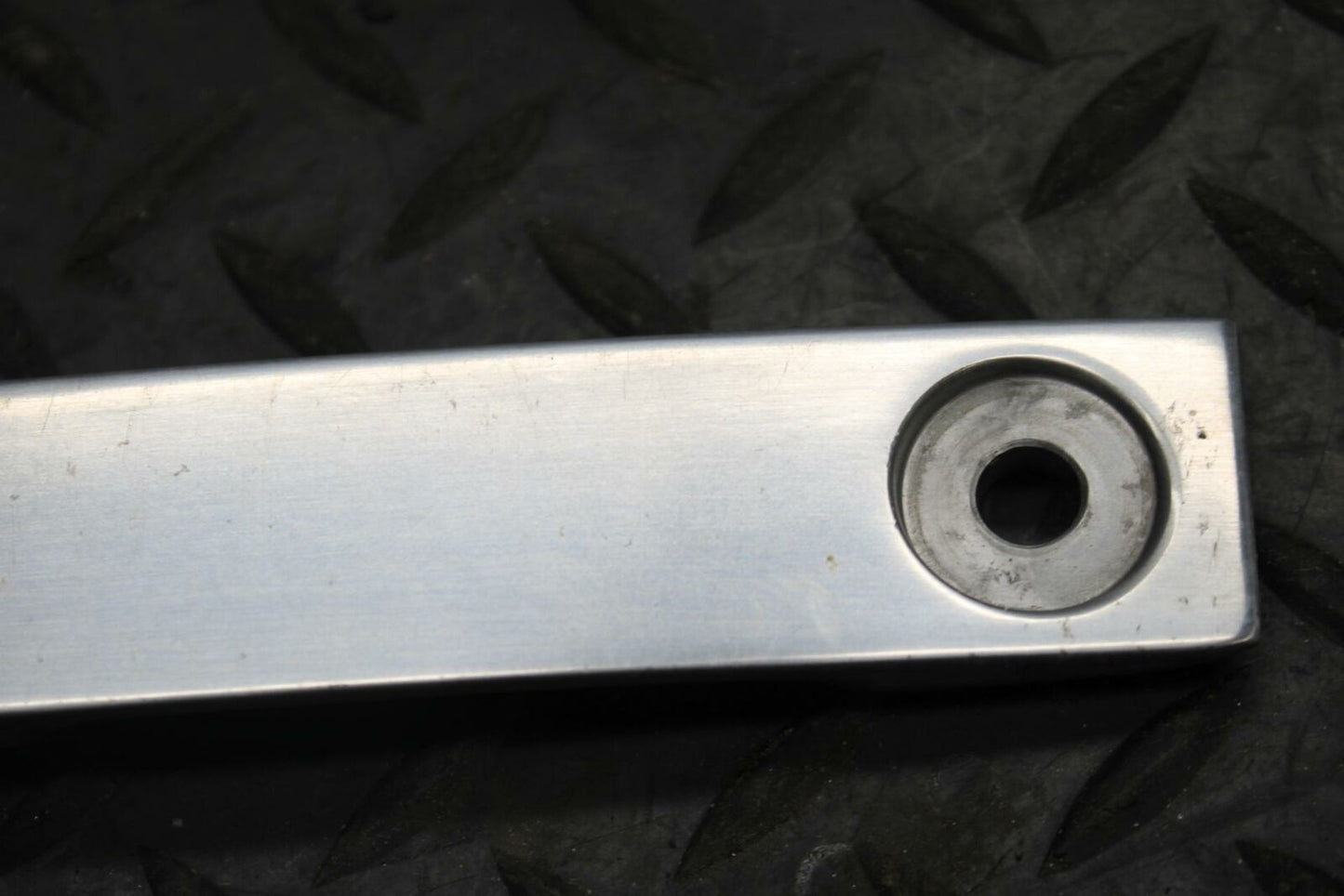 05-06 KAWASAKI VULCAN VN1500 CLASSIC UPPER TRIPLE TREE CLAMP TRIM CAP BB220