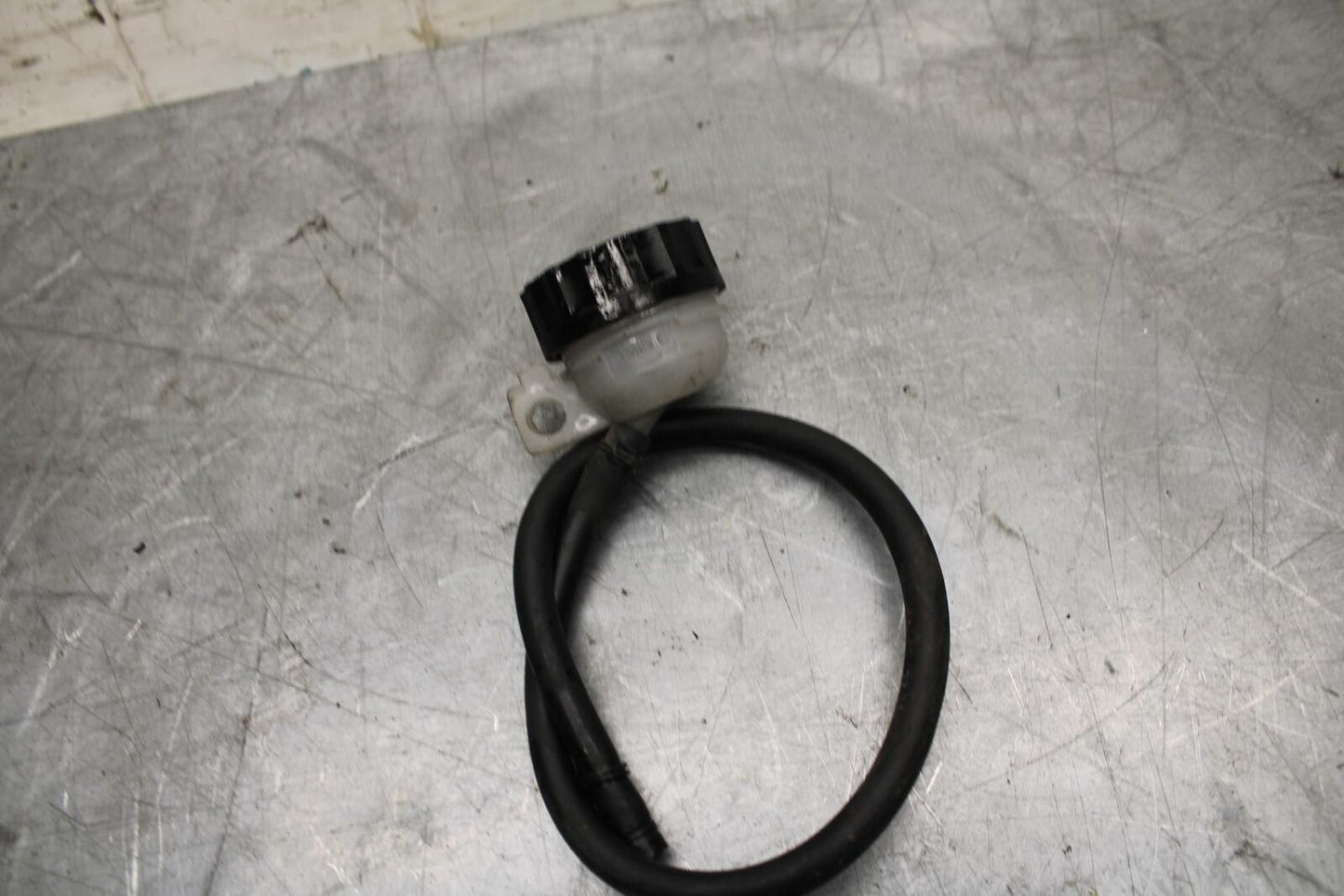 21 HUSQVARNA VITPILEN 401 REAR BRAKE MASTER FLUID RESERVOIR TANK BOTTLE BB467