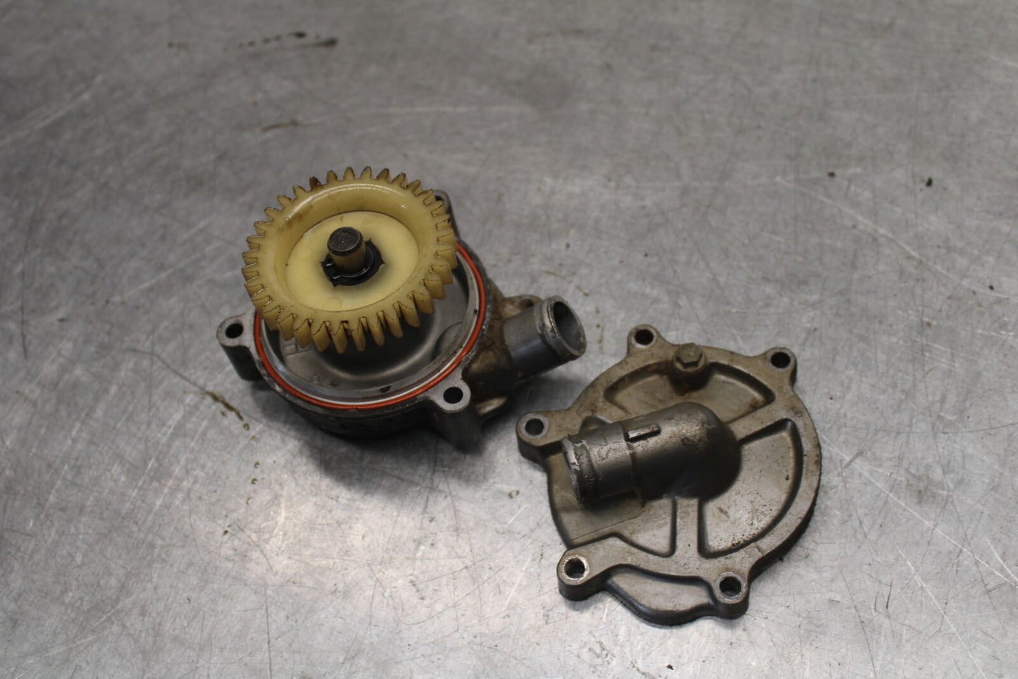 01-05 YAMAHA RAPTOR 660R ENGINE WATER COOLANT PUMP BB695