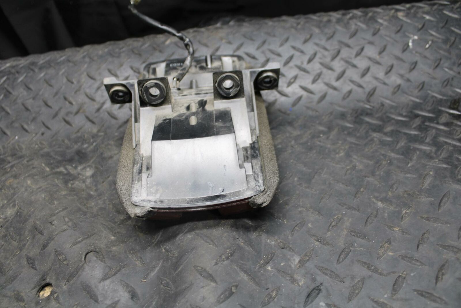 03 SUZUKI SV650S REAR TAIL TAILLIGHT BACK BRAKE LIGHT BB219