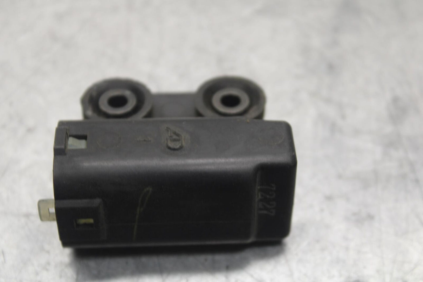 2007 Yamaha YZF R6 TIP OVER BANK ANGLE CRASH SENSOR 5PS-82576-01-00 BB80