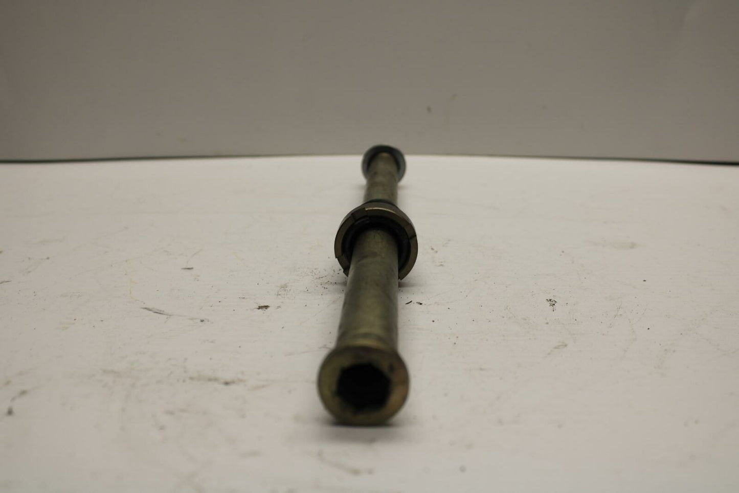 11-12 KAWASAKI Z1000 REAR BACK SWINGARM BOLT SUSPENSION PIVOT AXLE BB249