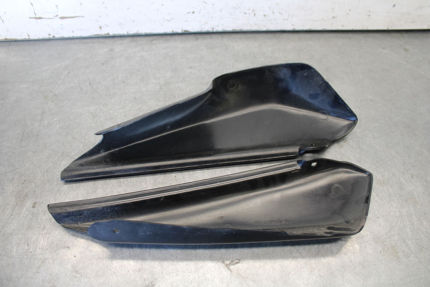 06-07 DUCATI MONSTER 695 RIGHT LEFT SIDE SEAT PANELS TRIMS COWLS FAIRINGS BB674