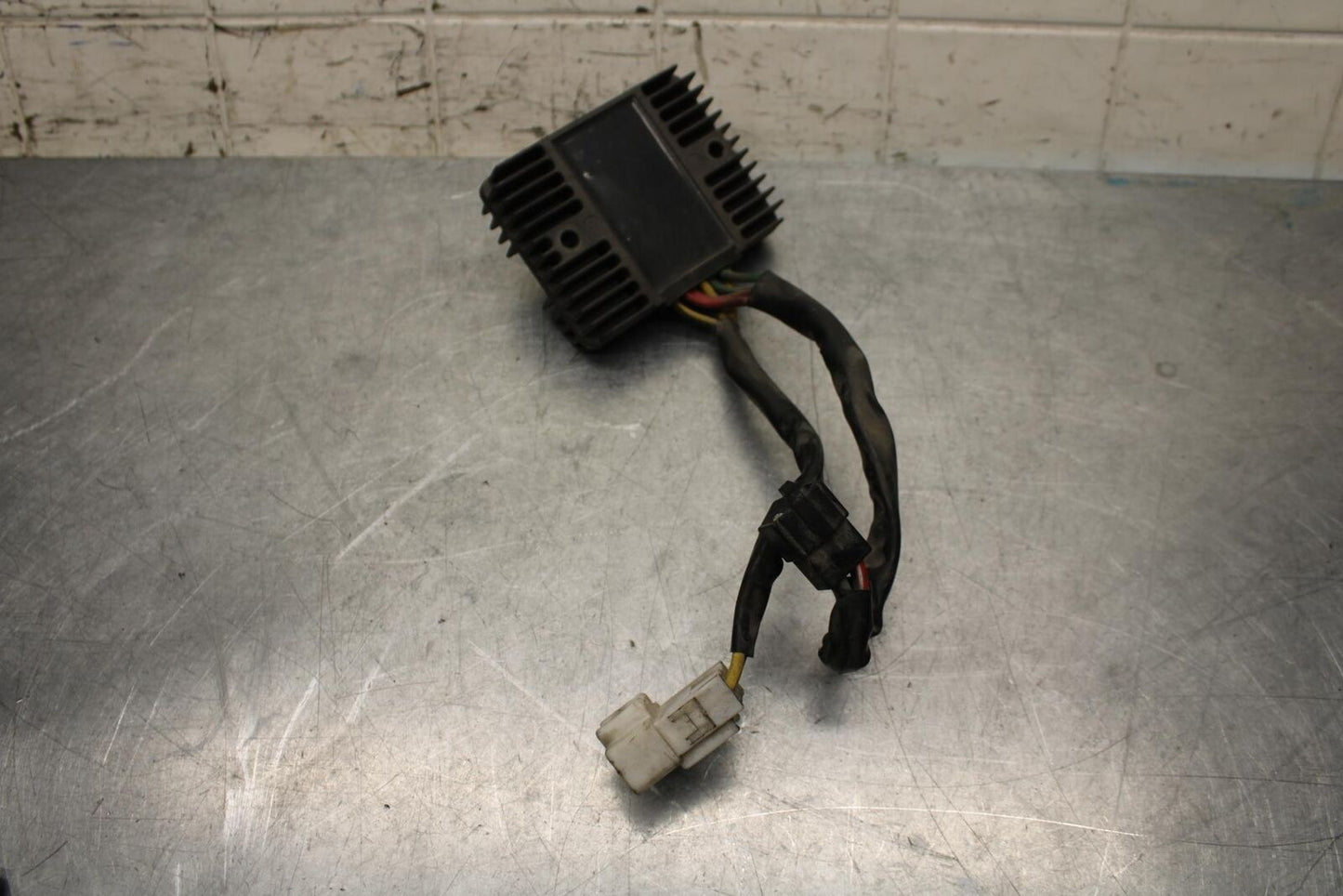 2008 Aprilia Shiver 750 SL750 RECTIFIER VOLTAGE REGULATOR BB551