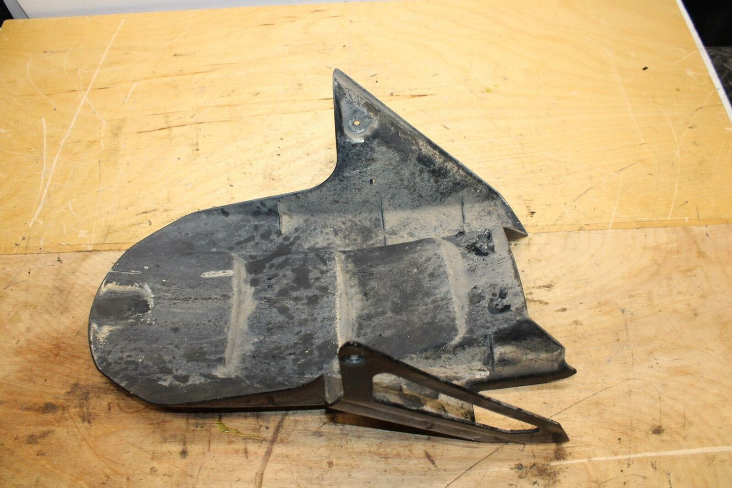 03-06 KAWASAKI Z1000 REAR BACK WHEEL TIRE HUGGER FENDER BB319