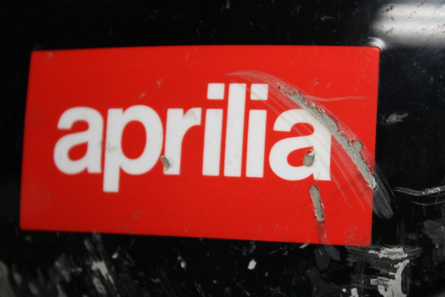 2010 Aprilia RSV4 R GAS TANK FUEL CELL PETROL RESERVOIR BB202