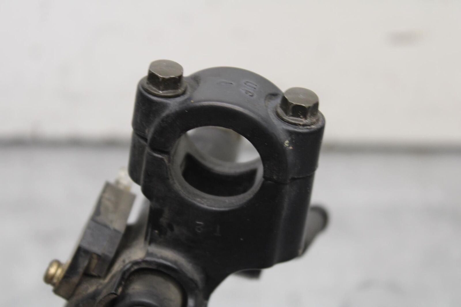 01-03 SUZUKI GSXR600 FRONT BRAKE MASTER CYLINDER w/ LEVER 57300-33E01 BB633