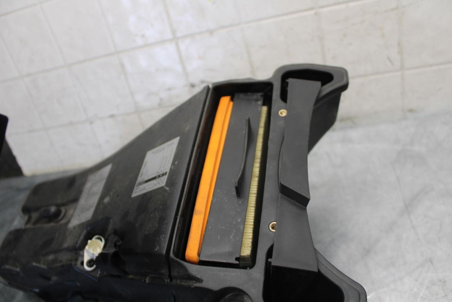 22 KTM 890 ADVENTURE AIRBOX AIR INTAKE FILTER BOX BB514
