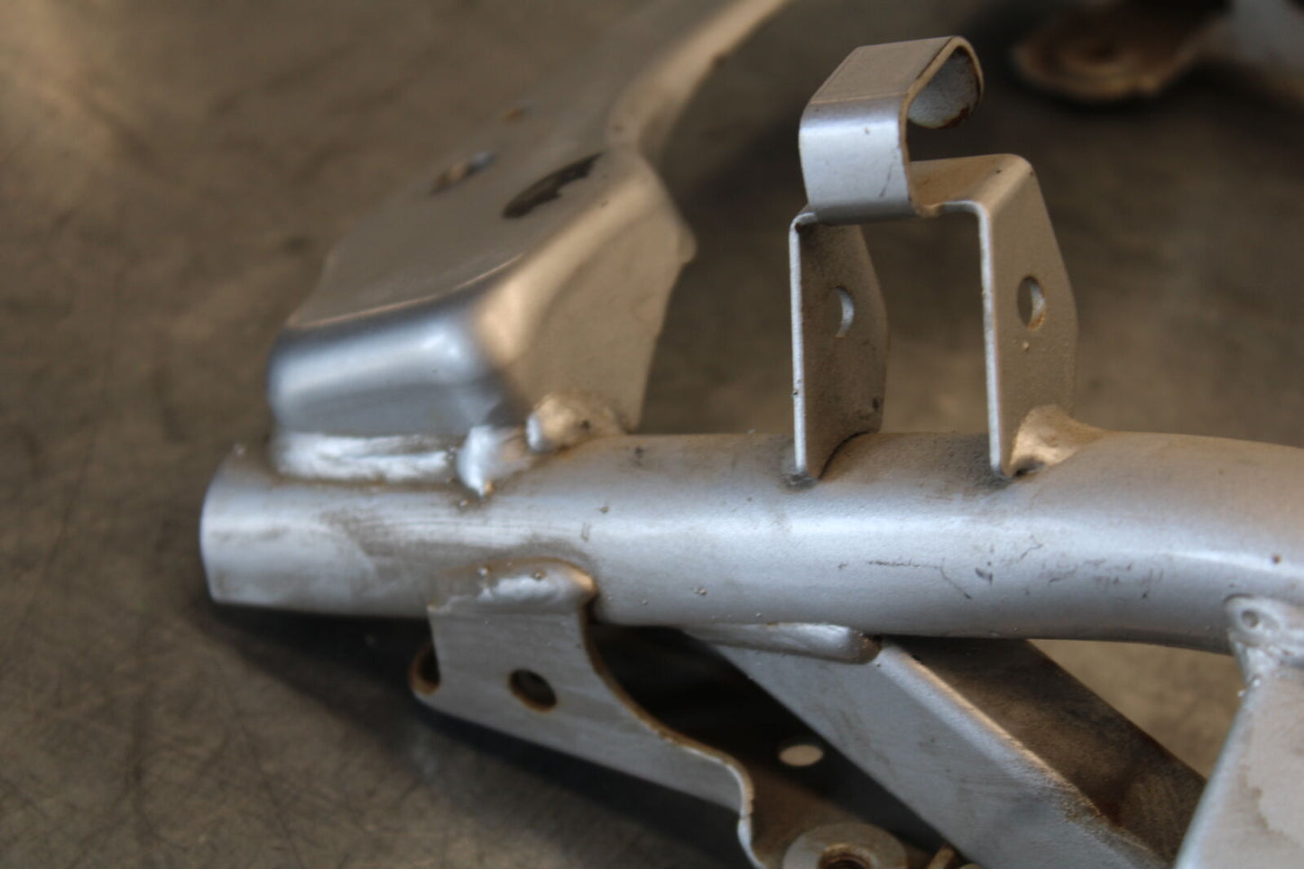 03-07 SUZUKI SV1000S REAR SUBFRAME BACK SUB FRAME BB657