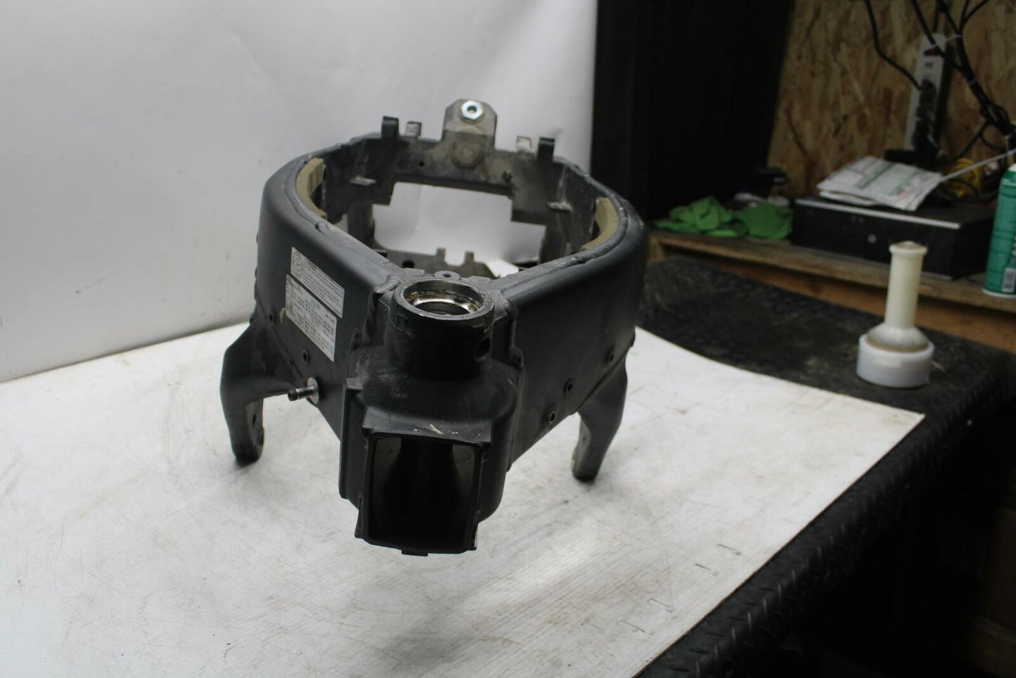 08-16 YAMAHA YZF R6 FRAME CHASSIS BB365