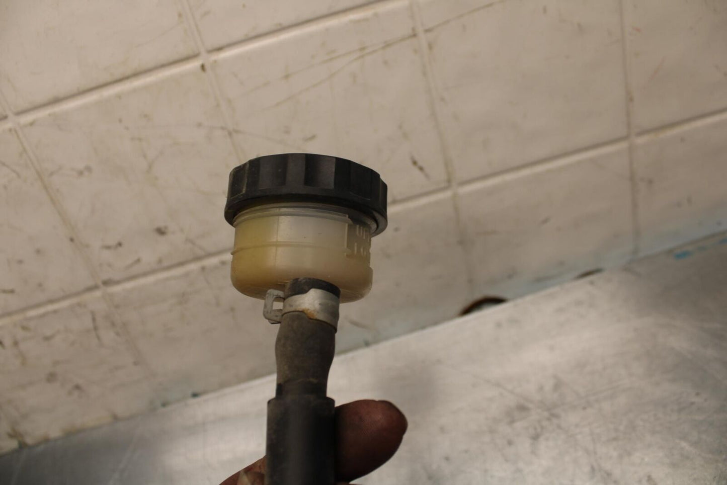 00-02 KAWASAKI NINJA ZX6R ZX600J REAR BRAKE MASTER FLUID RESERVOIR TANK BB489