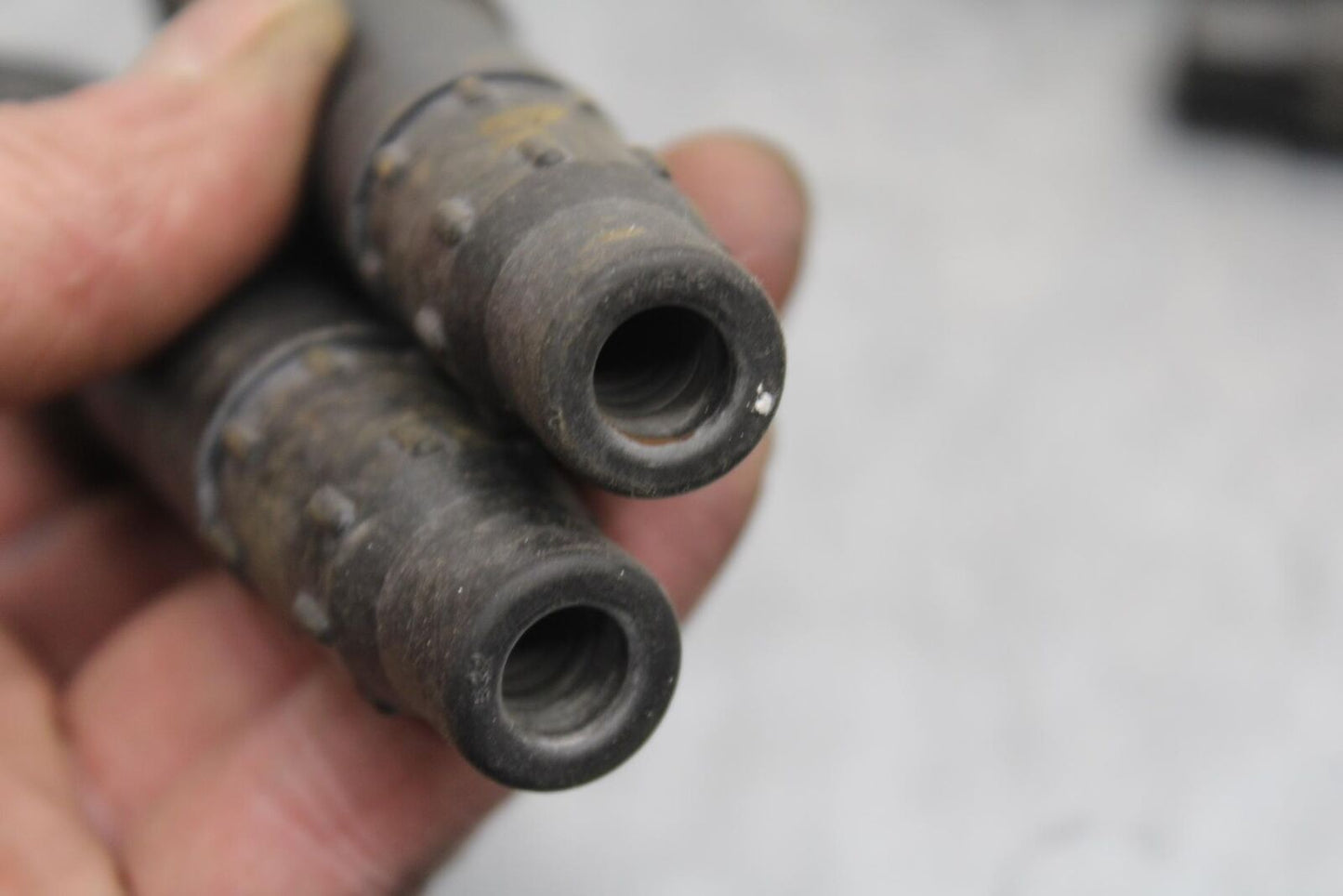 01 SUZUKI GSXR1000 IGNITION  COIL  PLUG CAPS 33410-35F00 33410-35F10 BB100 #B