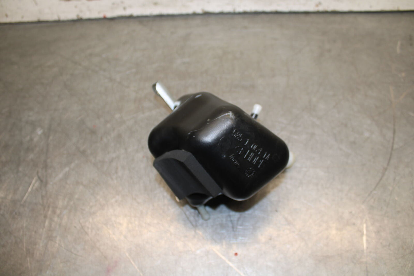 09-11 DUCATI STREETFIGHTER COOLANT WATER TANK RESERVOIR BOTTLE BB705