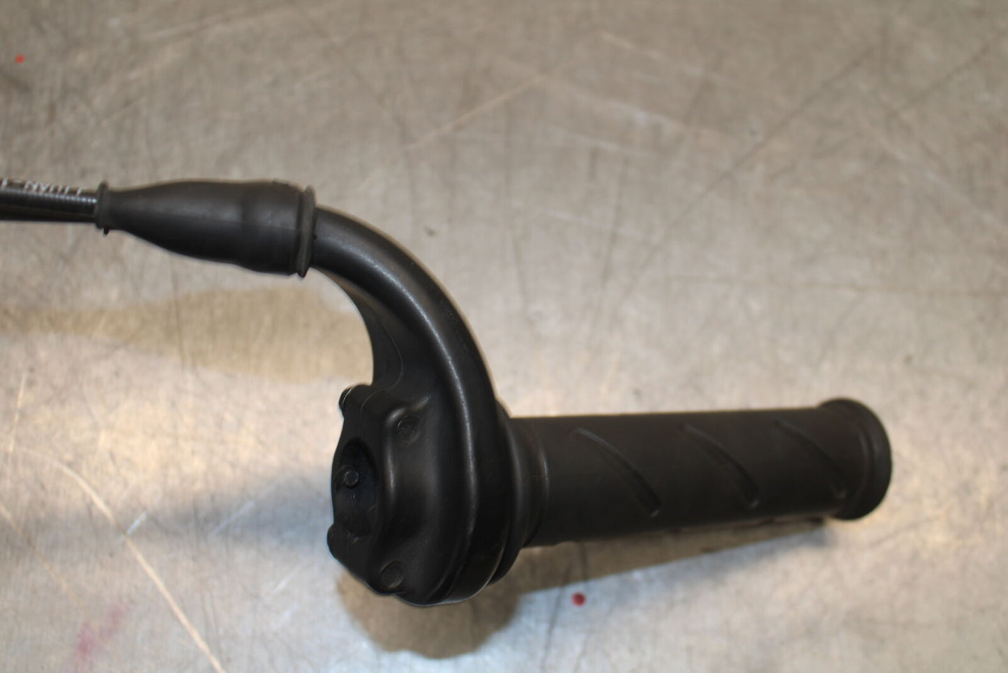 12-13 DUCATI STREETFIGHTER 848 THROTTLE CABLE LINE HOUSING GUIDE BB705