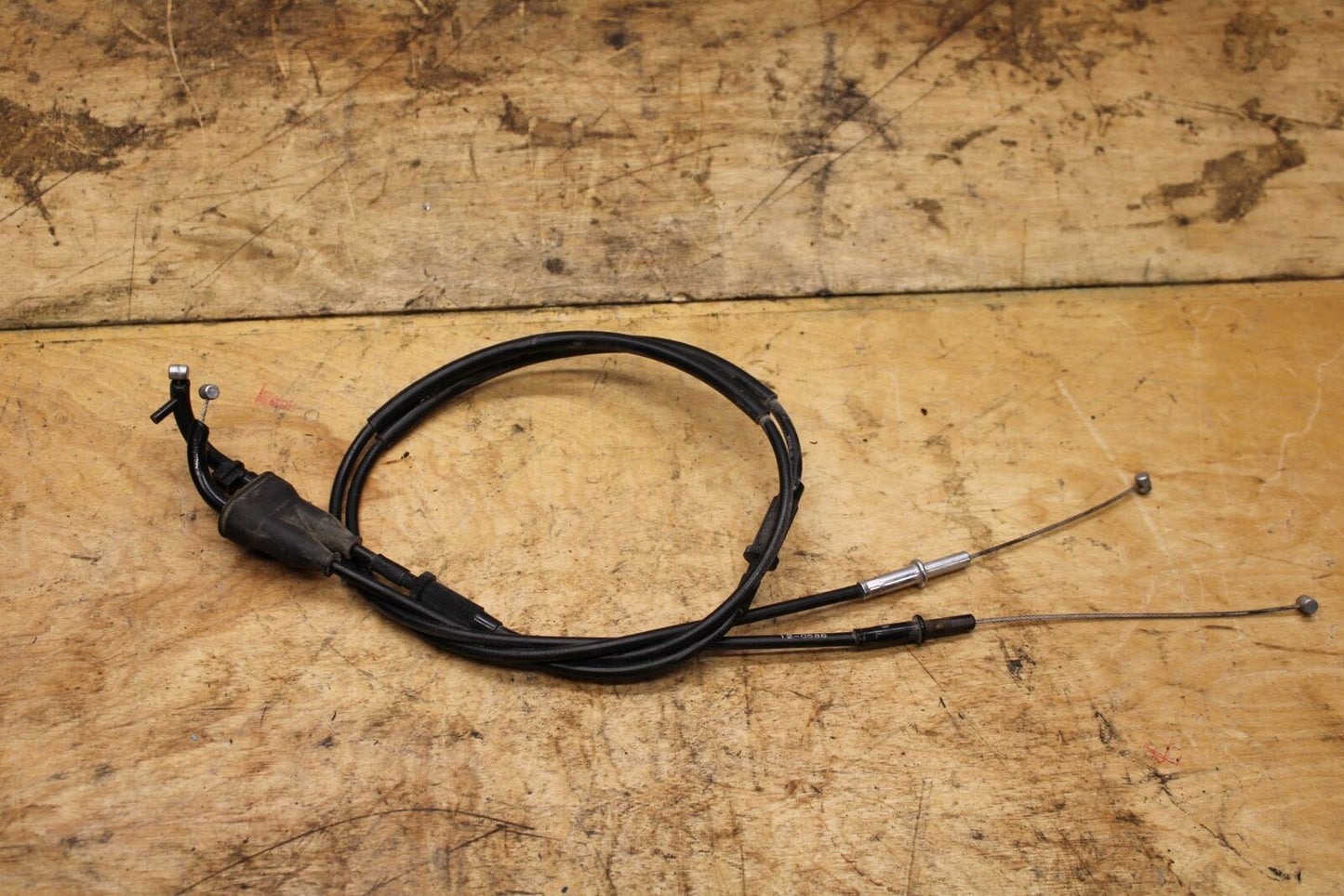 19-20 KAWASAKI NINJA ZX6R THROTTLE CABLES LINES BB338