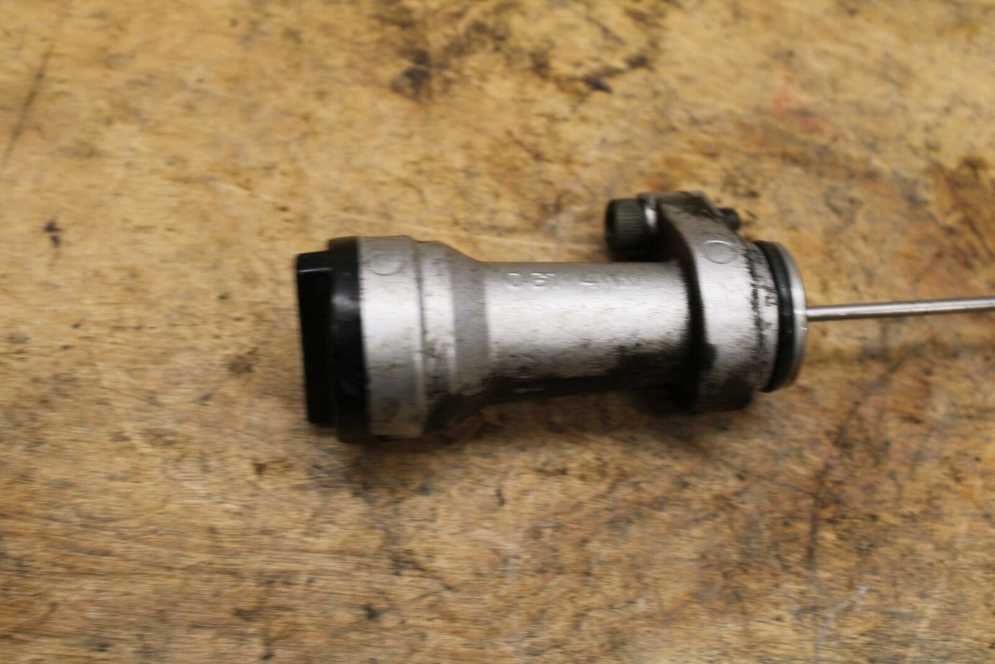 99-03 YAMAHA ROAD STAR XV1600A ENGINE MOTOR OIL DIPSTICK GAUGE BB344