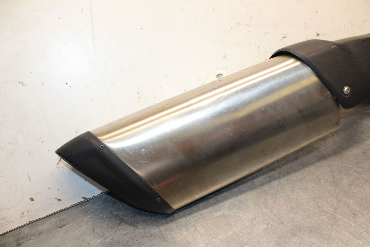 21-24 APRILIA RSV4 EXHAUST PIPE MUFFLER SLIP ON CAN SILENCER BB668