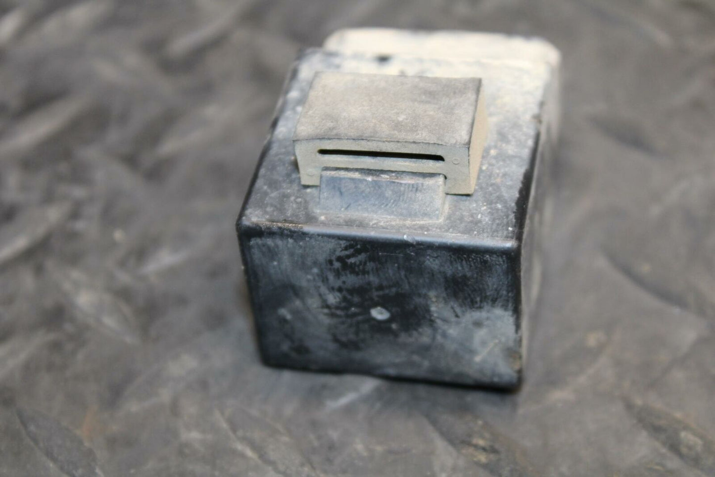 02 YAMAHA V STAR 1100 FUEL GAS PUMP RELAY BB199