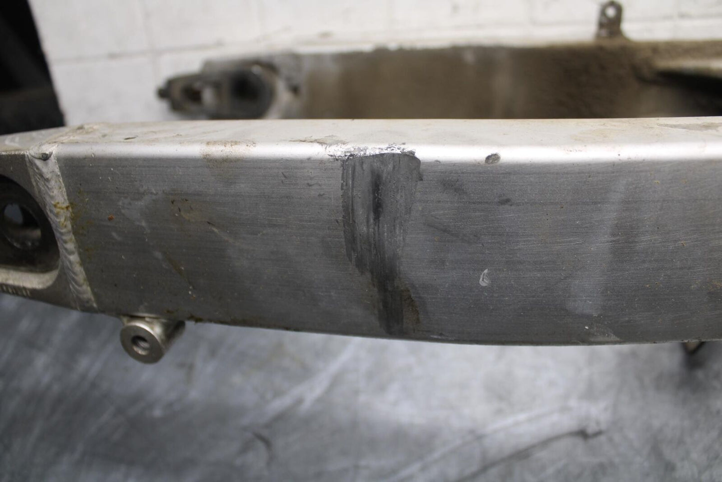 91-92 SUZUKI GSXR750 M  REAR SWINGARM BACK SUSPENSION SWING ARM BB493