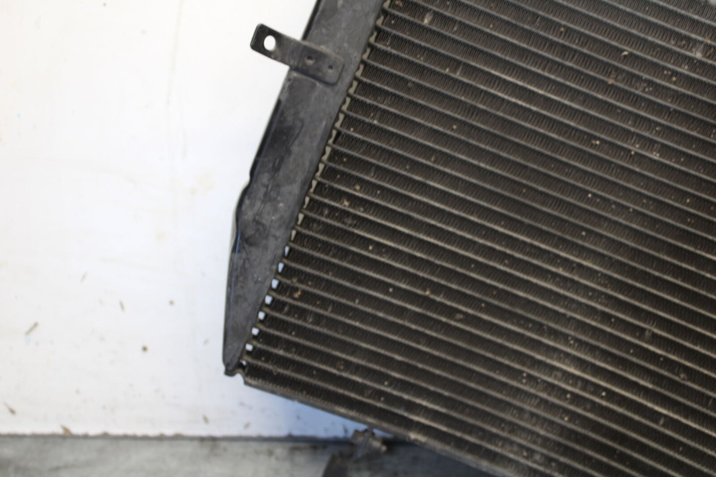 07-08 TRIUMPH DAYTONA 675 ENGINE RADIATOR MOTOR COOLER COOLING RADIATER BB685