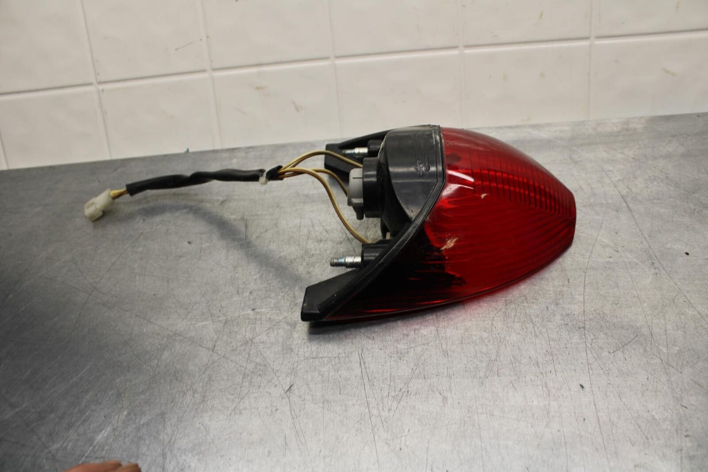 07-11 KTM 990 SUPER DUKE REAR TAIL TAILLIGHT BACK BRAKE LIGHT BB578