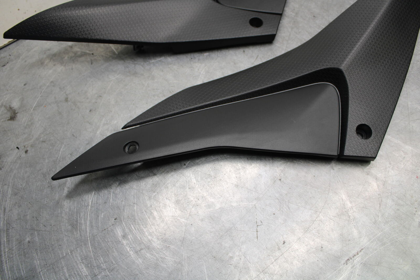 21-24 APRILIA RSV4 RIGHT LEFT FRONT SIDE SEAT PANELS COWLS FAIRINGS COVER BB668