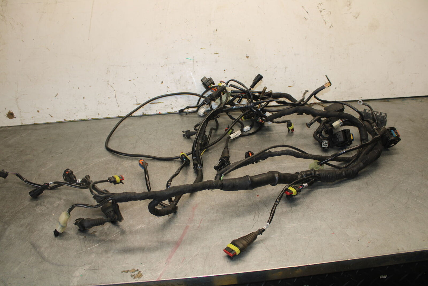 12-13 DUCATI STREETFIGHTER 848 MAIN ENGINE WIRING HARNESS MOTOR WIRE LOOM BB705