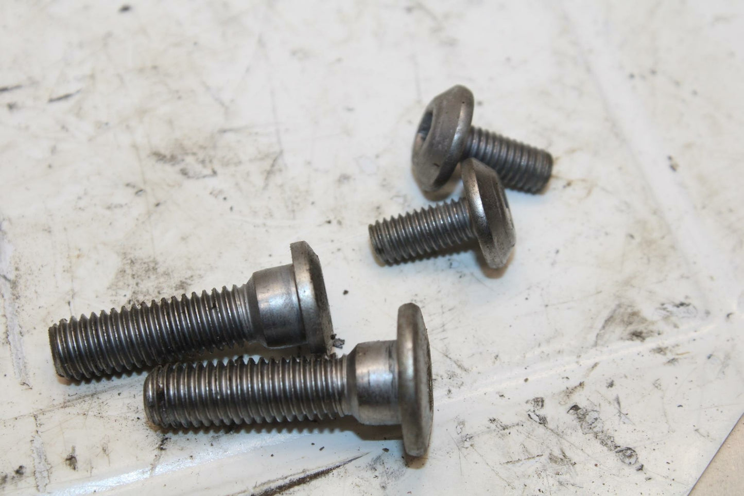 19-20 KAWASAKI NINJA ZX6R LEFT RIGHT REARSET REAR SET HEEL GUARD COVER BB407