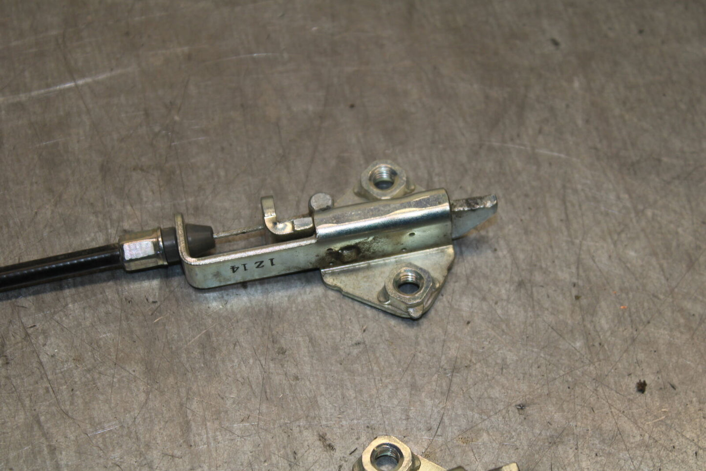 19-23 KAWASAKI NINJA ZX6R REAR PASSENGER SEAT LATCH LOCK ASSEMBLY BB701