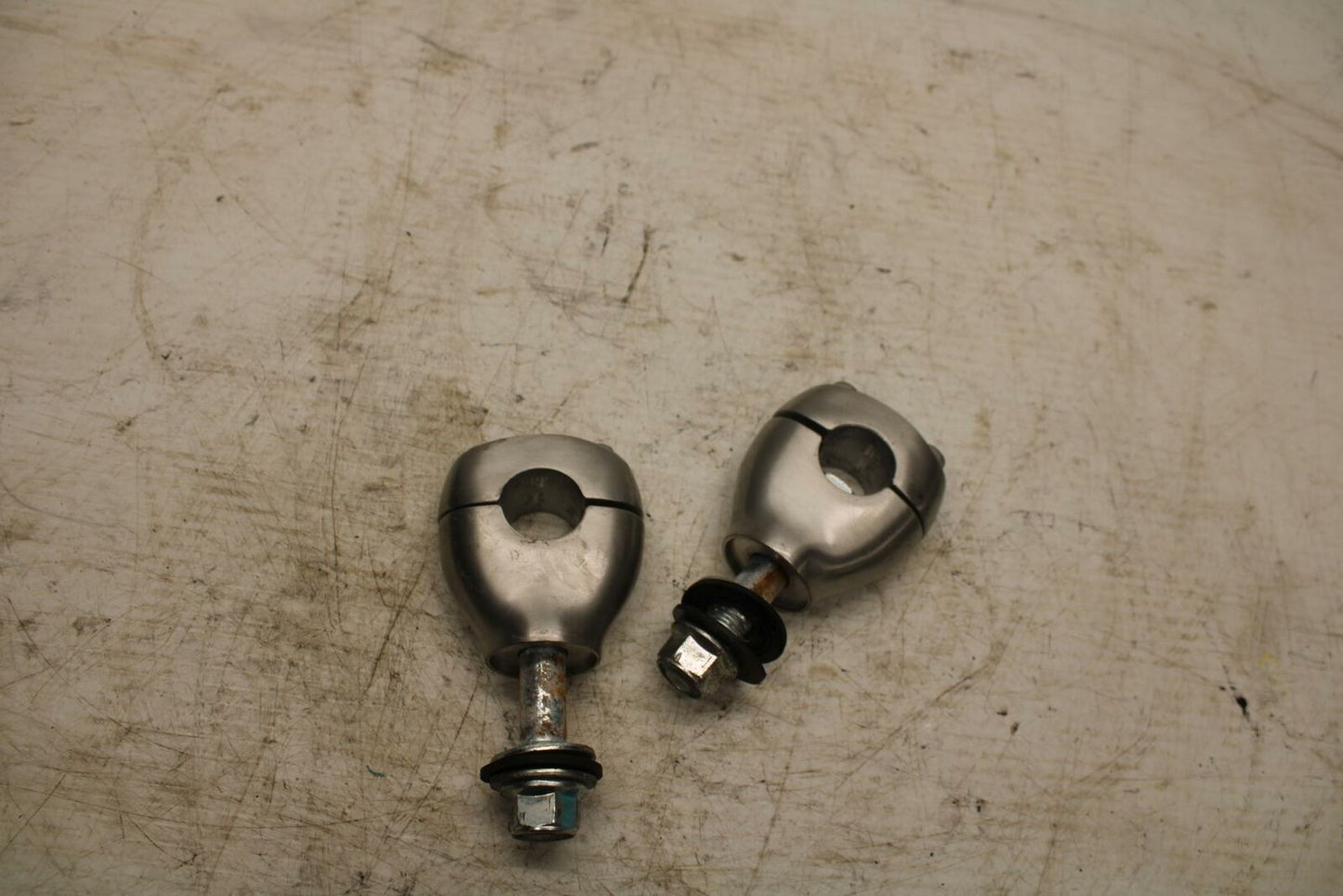 05-09 SUZUKI BOULEVARD C90 HANDLEBAR RISERS BB357