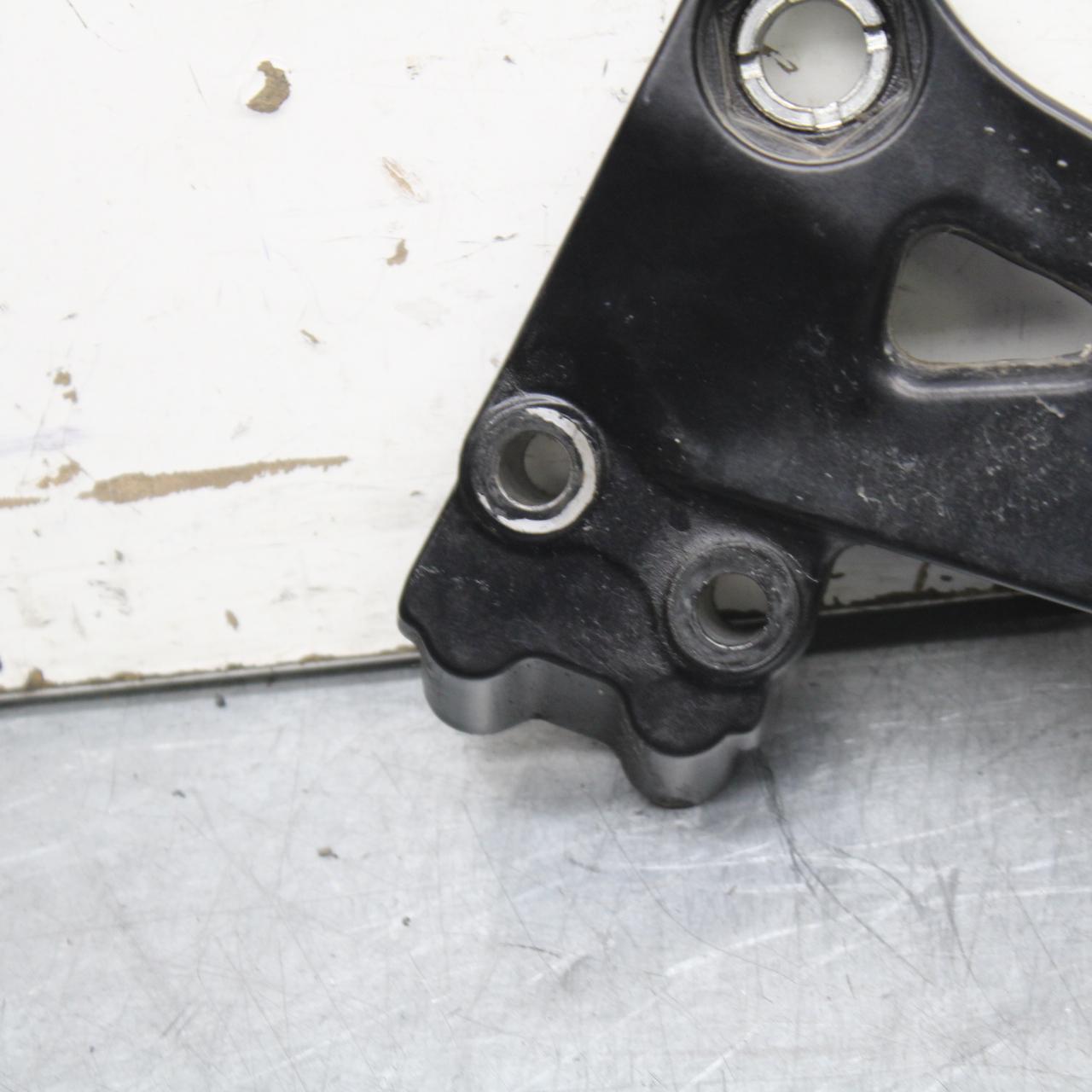 16-24 KTM 390 RC LEFT REARSET REAR SET DRIVER FOOT PEG REST STOP BB648