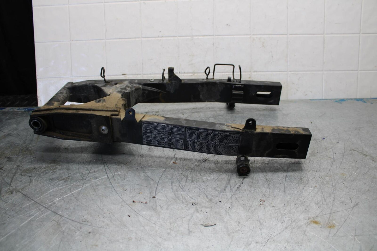 13-17 KAWASAKI NINJA 300 REAR SWINGARM BACK SUSPENSION SWING ARM BB429