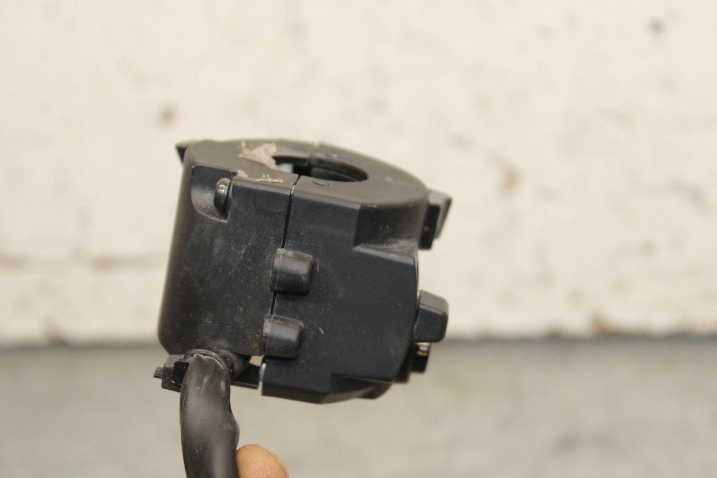 19-24 YAMAHA R3 LEFT CLIP ON HANDLE HORN SIGNALS SWITCH SWITCHES BB736