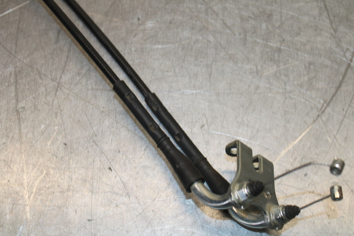 12-13 DUCATI STREETFIGHTER 848 THROTTLE CABLE LINE HOUSING GUIDE BB705
