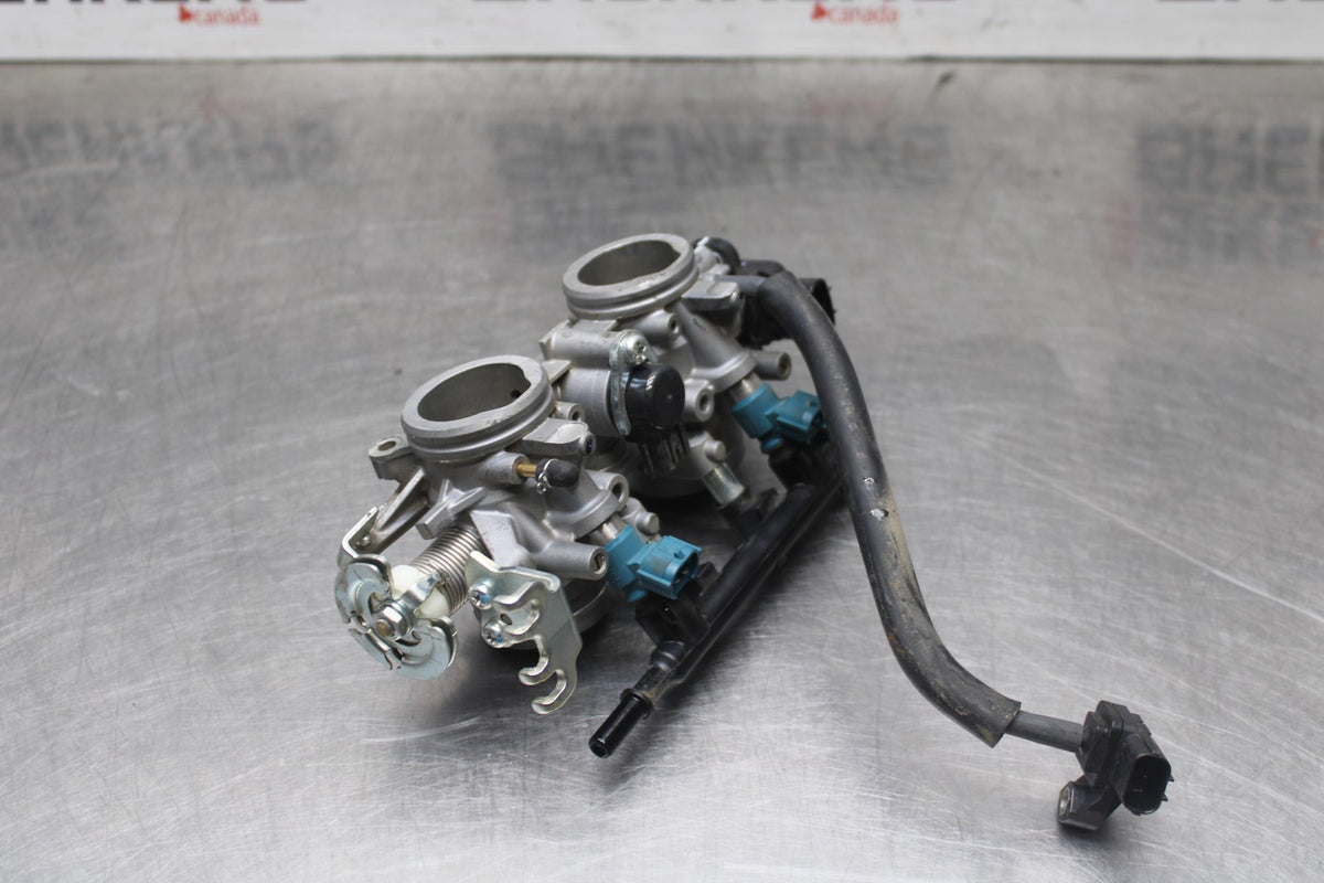 23-24 YAMAHA MT-07 MAIN FUEL INJECTORS / THROTTLE BODIES BB927