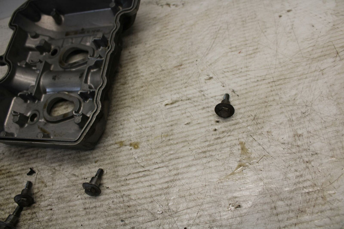 90-07 KAWASAKI ZZR 250 ENGINE TOP END CYLINDER HEAD COVER BB298