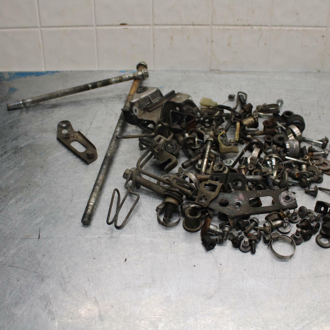 87-96 HONDA CBR1000F ENGINE MOUNTING BOLTS HARDWARE MOTOR SCREWS BB420