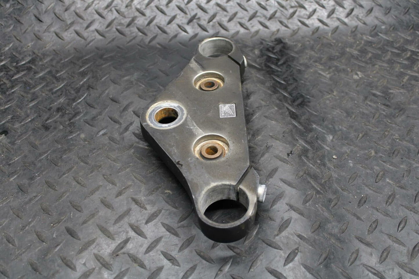 01-02 HONDA SHADOW SPIRIT 750 FORKS UPPER TRIPLE TREE CLAMP BB198