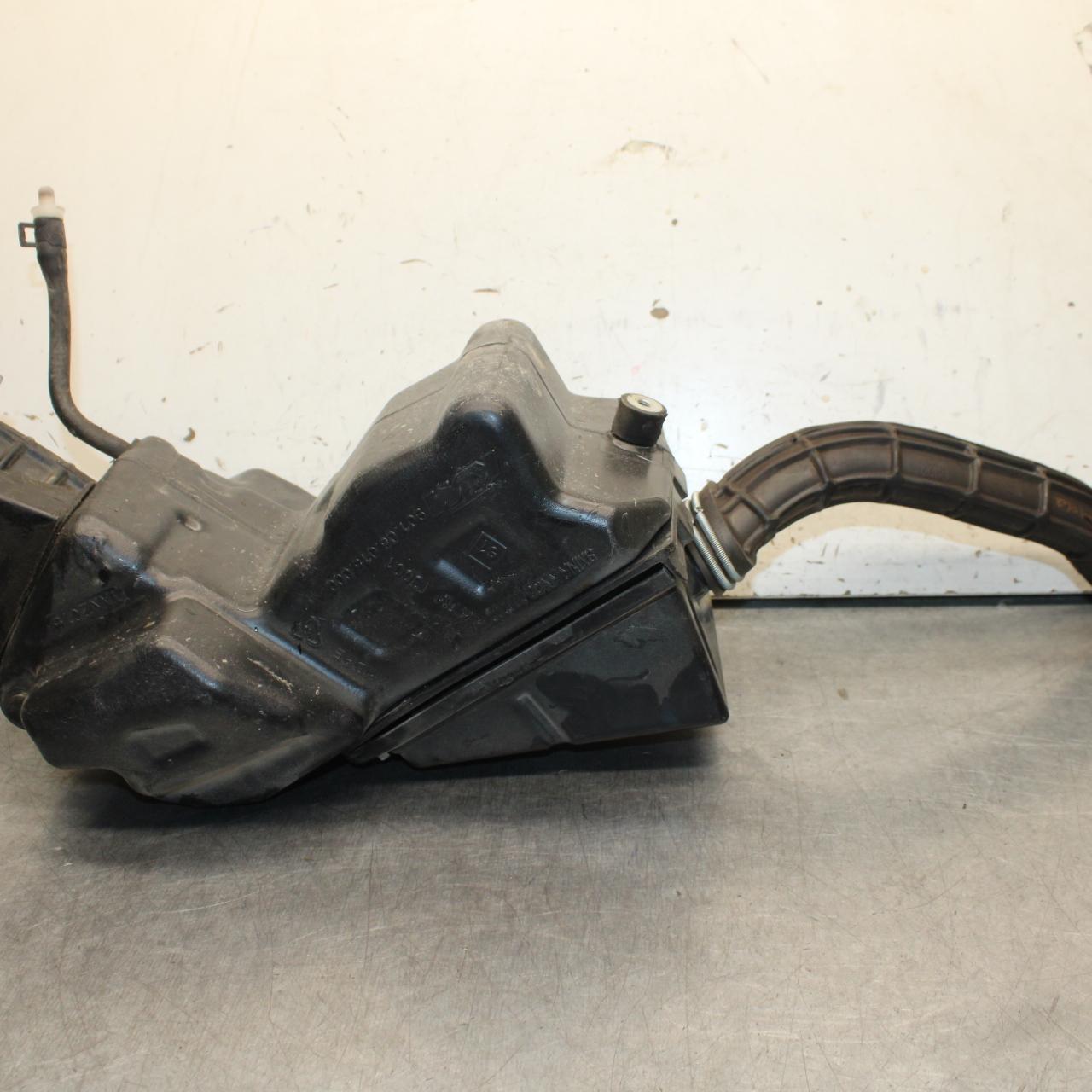 18 KTM RC 390 AIRBOX AIR INTAKE FILTER BOX BB648