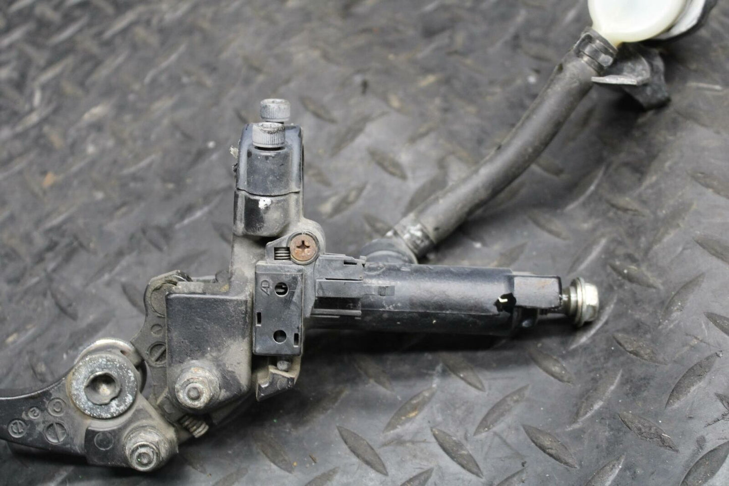 93 KAWASAKI NINJA ZX750L HYDRAULIC CLUTCH MASTER CYLINDER w/ LEVER BB195