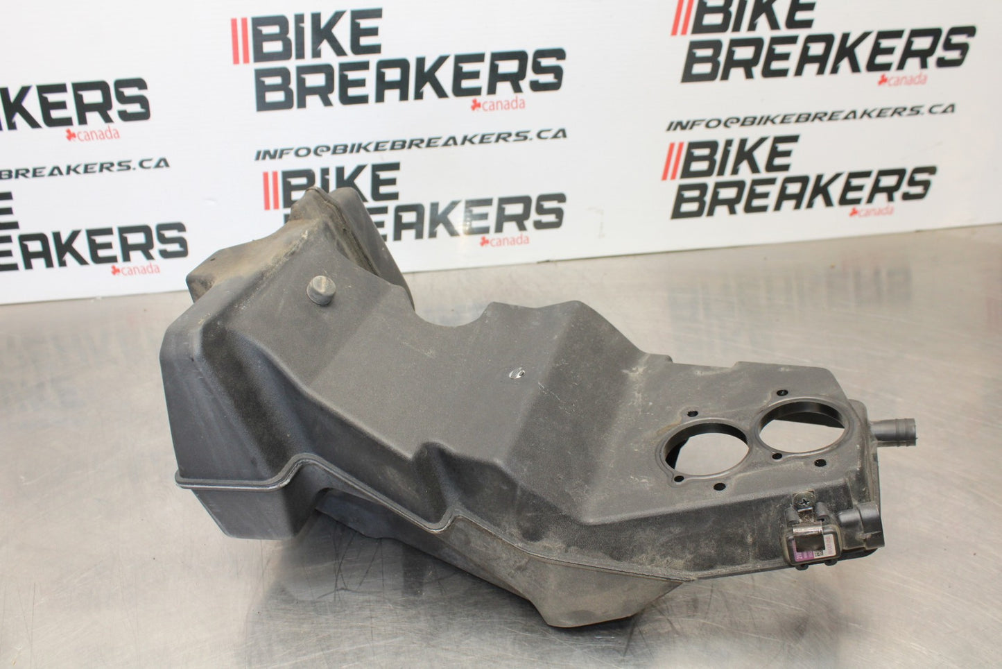 05-06 VICTORY KINGPIN DELUXE AIRBOX AIR INTAKE FILTER BOX BB195