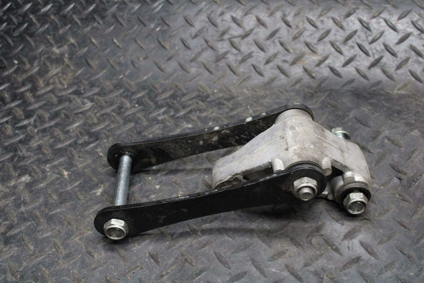 17 KAWASAKI NINJA 300 REAR DOGBONE SHOCK LINKAGE LINK BB215