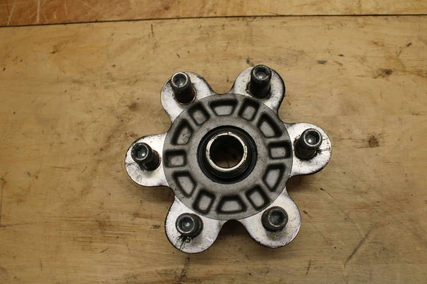08-14 DUCATI MONSTER 696 REAR HUB SHOCK CUSH BB324