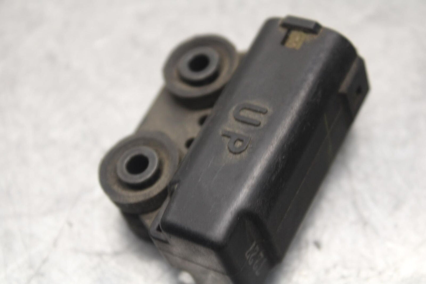 2007 Yamaha YZF R6 TIP OVER BANK ANGLE CRASH SENSOR 5PS-82576-01-00 BB80