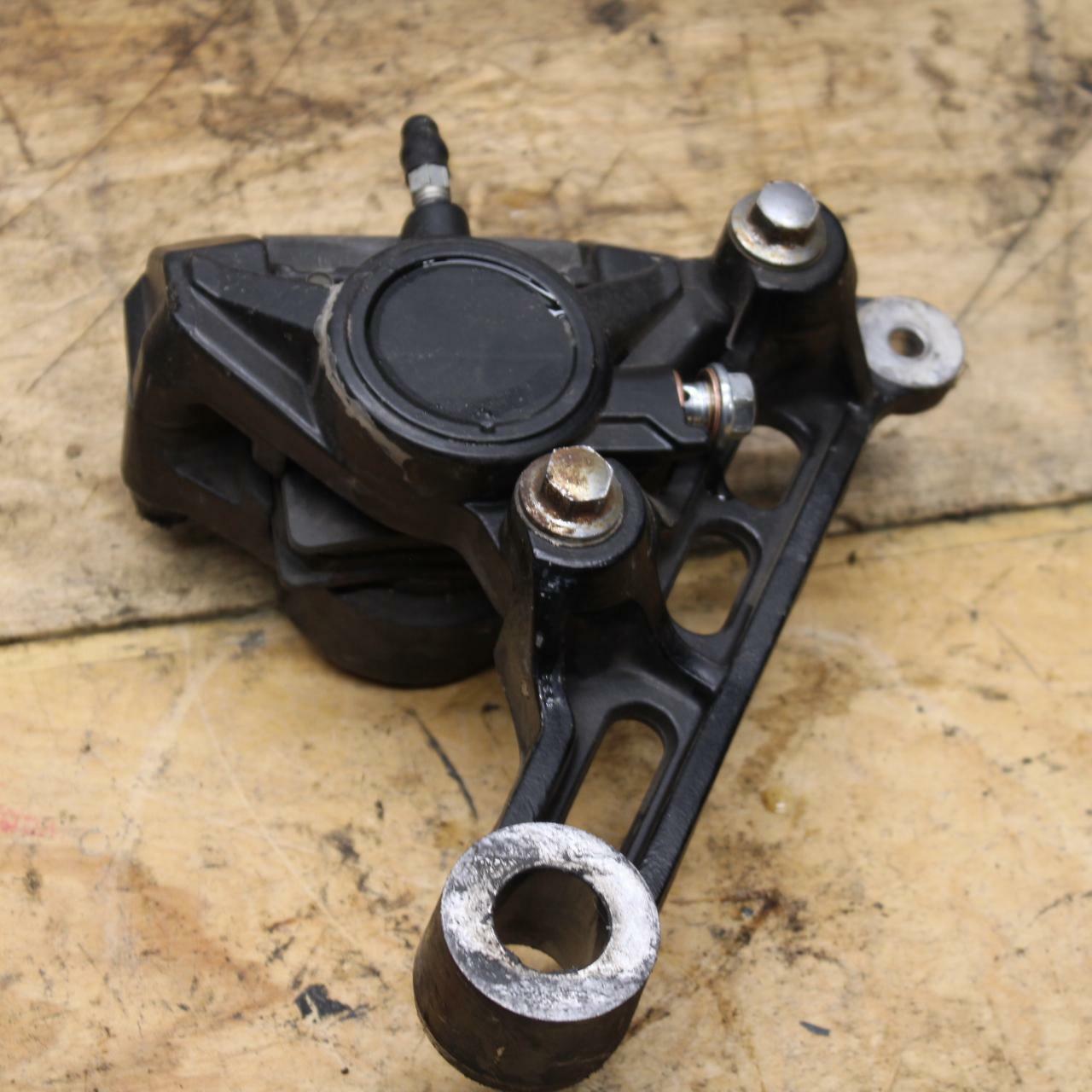91-93 YAMAHA FZR1000 REAR BACK BRAKE CALIPER W MOUNT BRACKET BB339