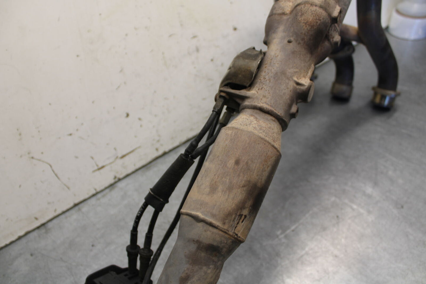 07-08 TRIUMPH DAYTONA 675 EXHAUST HEADER PIPES MANIFOLD BB685