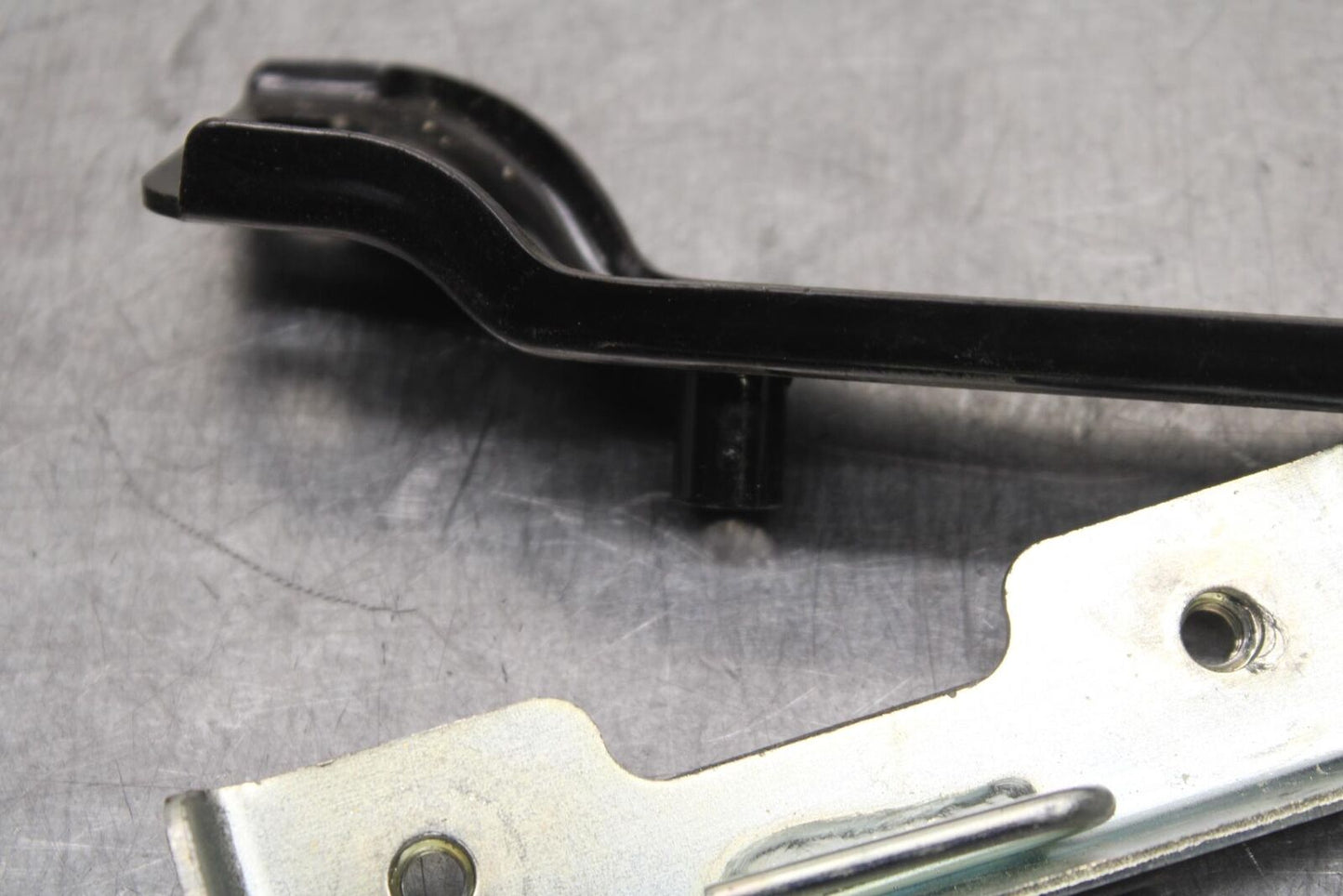 23-24 KAWASAKI NINJA ZX4R GAS TANK FUEL CELL PETROL RESERVOIR BRACKET BB638