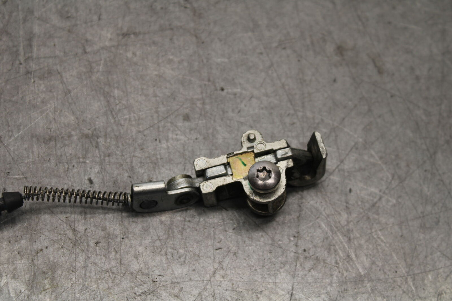 19-21 TRIUMPH SPEED TWIN 1200 REAR PASSENGER SEAT LATCH LOCK ASSEMBLY BB653